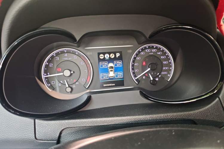 Used Dongfeng Aeolus AX7 2018 Classic 1.6T Automatic Elite Model Instrument Cluster