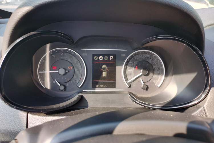 Used Dongfeng Aeolus AX7 2018 Classic 1.6T Automatic Luxury Model Instrument Cluster
