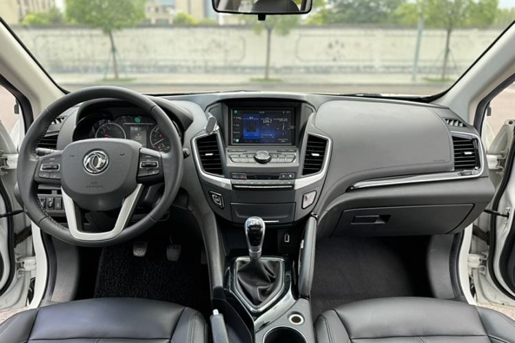 Used Dongfeng Aeolus AX7 2018 Classic 1.4T Manual Luxury Model Interior 1