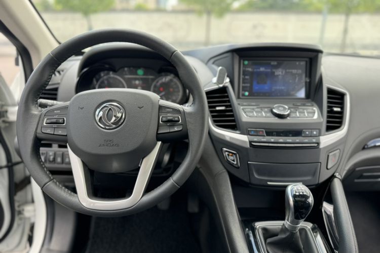 Used Dongfeng Aeolus AX7 2018 Classic 1.4T Manual Luxury Model Interior 2