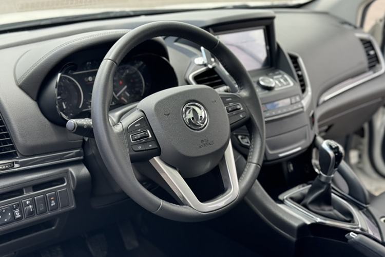 Used Dongfeng Aeolus AX7 2018 Classic 1.4T Manual Luxury Model Interior 3