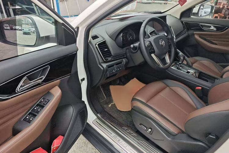 Used Dongfeng Aeolus AX7 2018 Classic 1.6T Automatic Luxury Model Interior 3