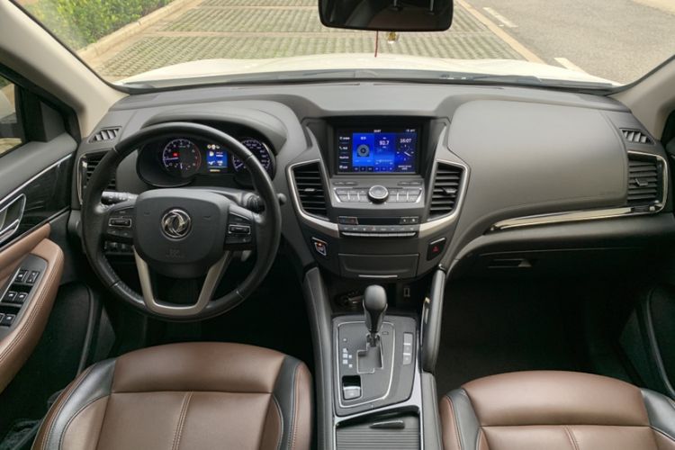 Used Dongfeng Aeolus AX7 2018 Classic 1.6T Automatic Luxury Model Interior 3