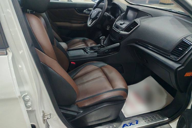 Used Dongfeng Aeolus AX7 2018 Classic 1.6T Automatic Elite Model Interior 5