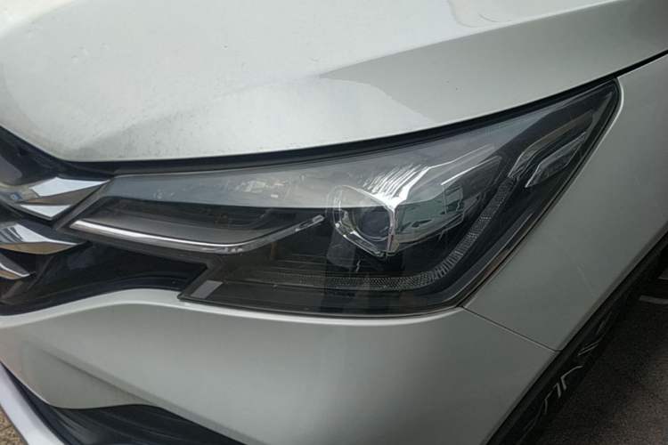 Used Dongfeng Aeolus AX7 2018 Classic 1.6T Automatic Luxury Model Left Front Headlight