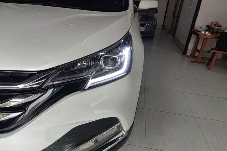 Used Dongfeng Aeolus AX7 2018 Classic 1.6T Automatic Elite Model Left Front Headlight