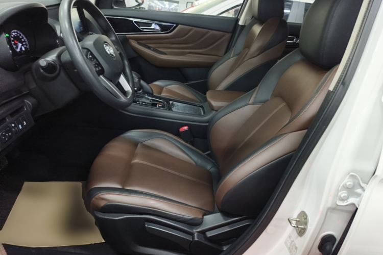 Used Dongfeng Aeolus AX7 2018 Classic 1.6T Automatic Elite Model Left Front Seat