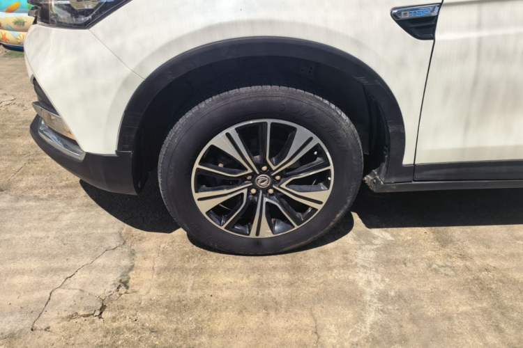 Used Dongfeng Aeolus AX7 2018 Classic 1.6T Automatic Elite Model Left Front Wheel Hub