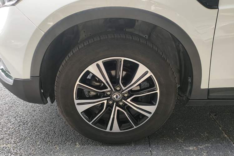 Used Dongfeng Aeolus AX7 2018 Classic 1.6T Automatic Luxury Model Left Front Wheel Hub