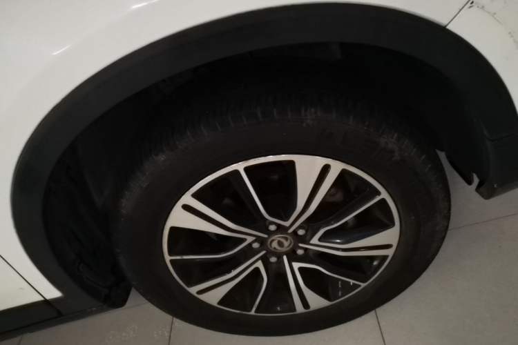 Used Dongfeng Aeolus AX7 2018 Classic 1.6T Automatic Luxury Model Left Front Wheel Hub