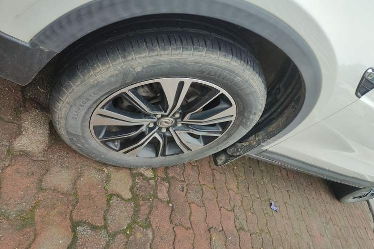 Used Dongfeng Aeolus AX7 2018 Classic 1.6T Automatic Luxury Model Left Front Wheel Hub