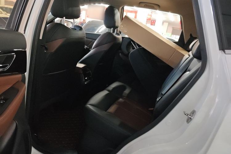 Used Dongfeng Aeolus AX7 2018 Classic 1.6T Automatic Luxury Model Left Rear Seat