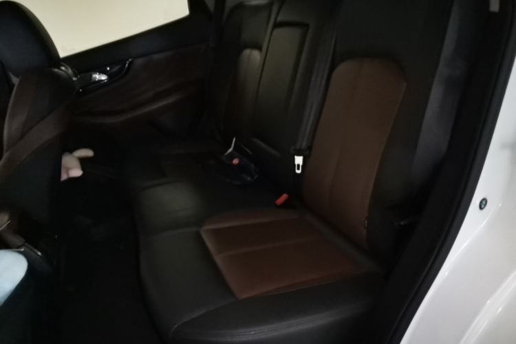 Used Dongfeng Aeolus AX7 2018 Classic 1.6T Automatic Luxury Model Left Rear Seat