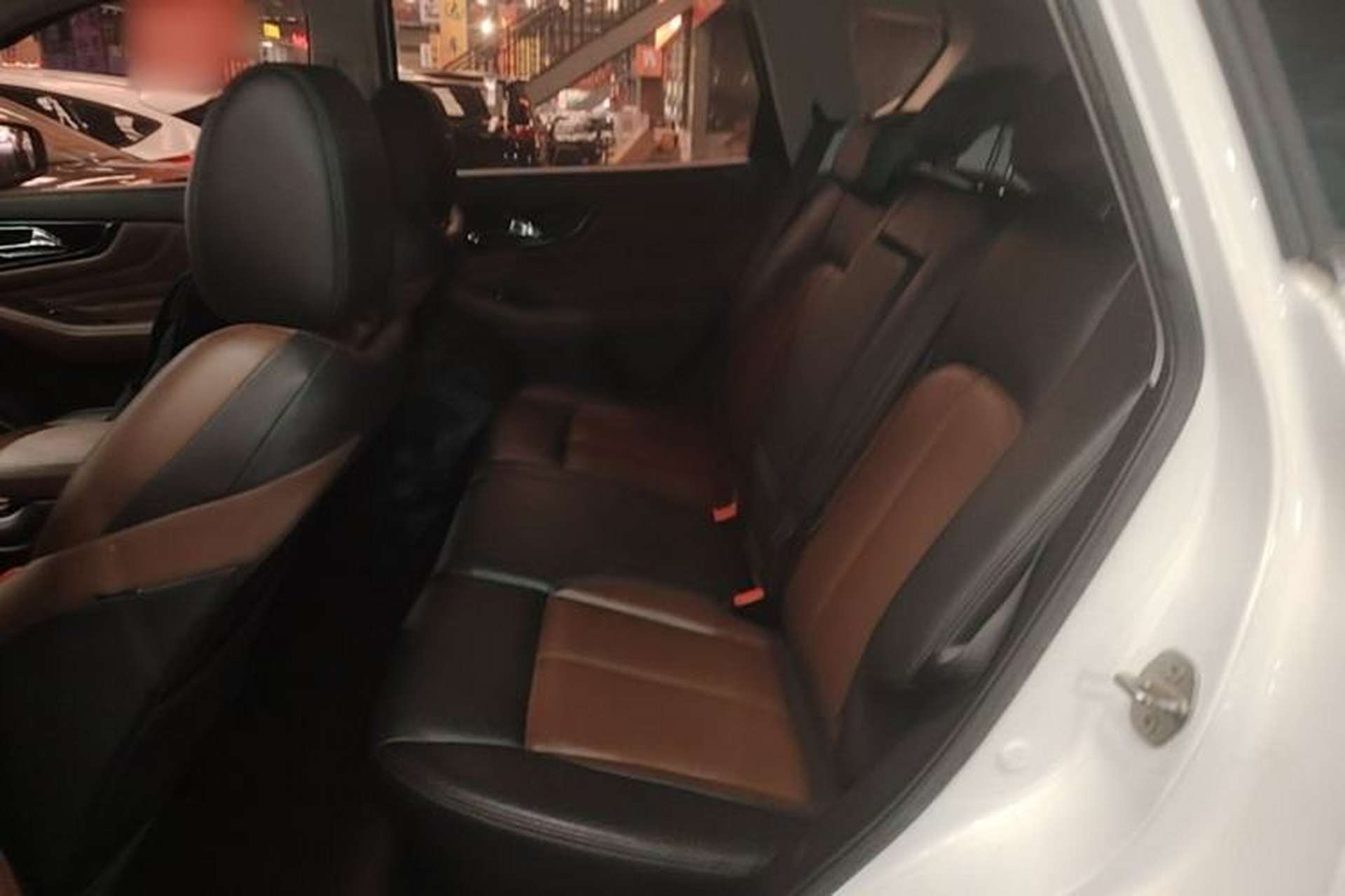Used Dongfeng Aeolus AX7 2018 Classic 1.6T Automatic Elite Model Left Rear Seat