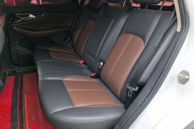 Used Dongfeng Aeolus AX7 2018 Classic 1.6T Automatic Elite Model Left Rear Seat
