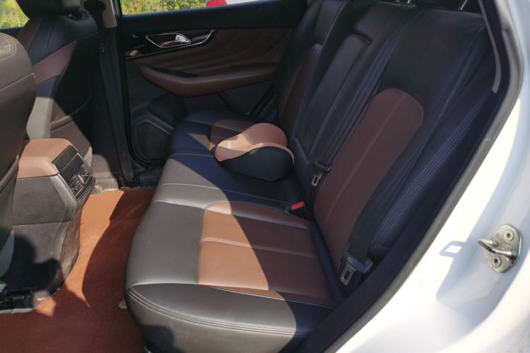 Used Dongfeng Aeolus AX7 2018 Classic 1.6T Automatic Luxury Model Left Rear Seat