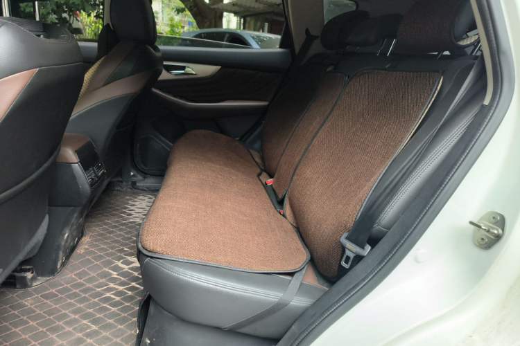 Used Dongfeng Aeolus AX7 2018 Classic 1.6T Automatic Luxury Model Left Rear Seat