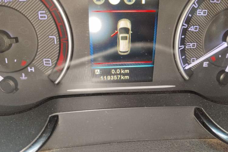 Used Dongfeng Aeolus AX7 2018 Classic 1.6T Automatic Luxury Model Odometer Close Up
