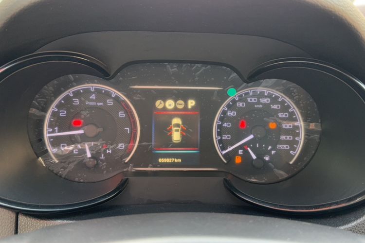 Used Dongfeng Aeolus AX7 2018 Classic 1.6T Automatic Luxury Model Odometer Close Up