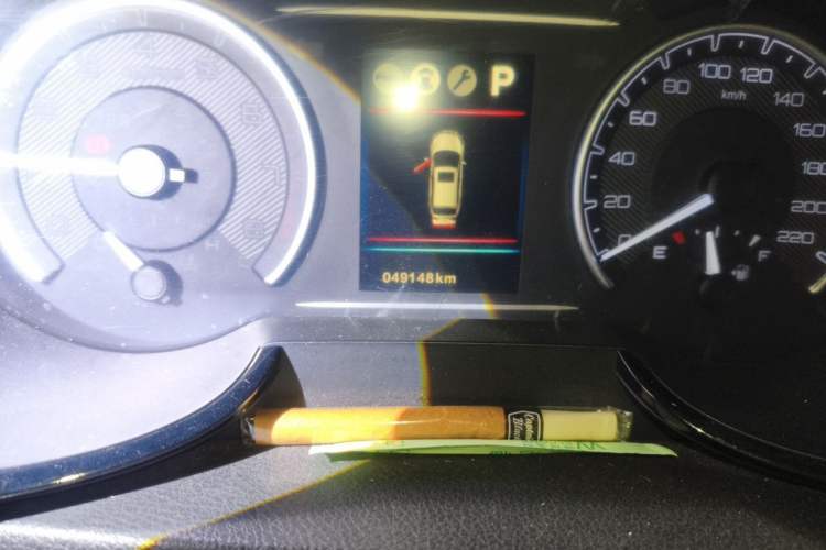 Used Dongfeng Aeolus AX7 2018 Classic 1.6T Automatic Luxury Model Odometer Close Up