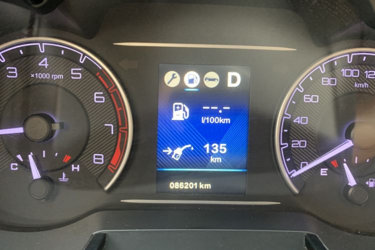 Used Dongfeng Aeolus AX7 2018 Classic 1.6T Automatic Luxury Model Odometer Close Up