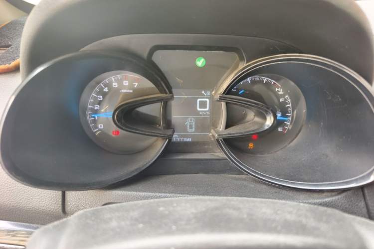 Used Dongfeng Aeolus AX7 2018 Classic 1.4T Manual Advanced Model Odometer Close Up