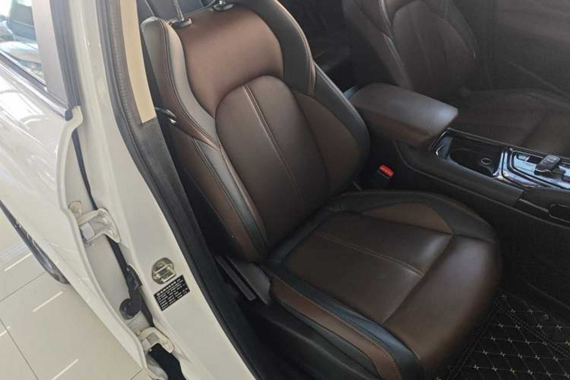 Used Dongfeng Aeolus AX7 2018 Classic 1.6T Automatic Luxury Model Right Front Seat