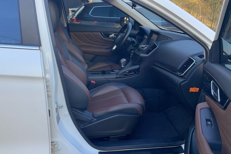 Used Dongfeng Aeolus AX7 2018 Classic 1.6T Automatic Elite Model Right Front Seat