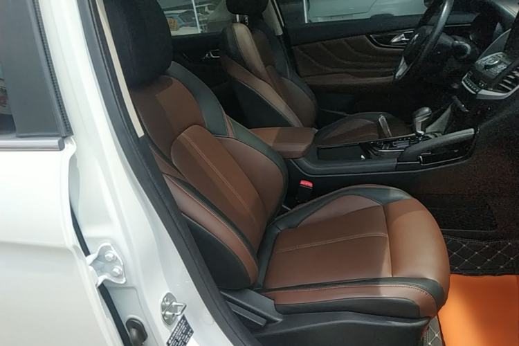 Used Dongfeng Aeolus AX7 2018 Classic 1.6T Automatic Luxury Model Right Front Seat