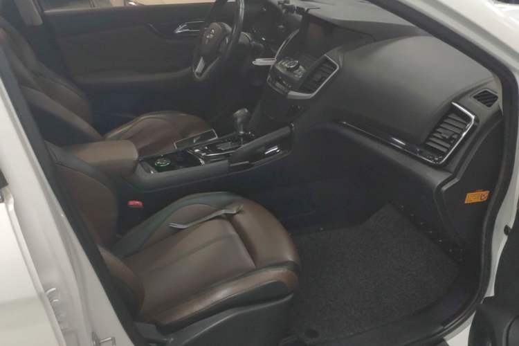 Used Dongfeng Aeolus AX7 2018 1.6T Automatic Luxury Special Edition Right Front Seat