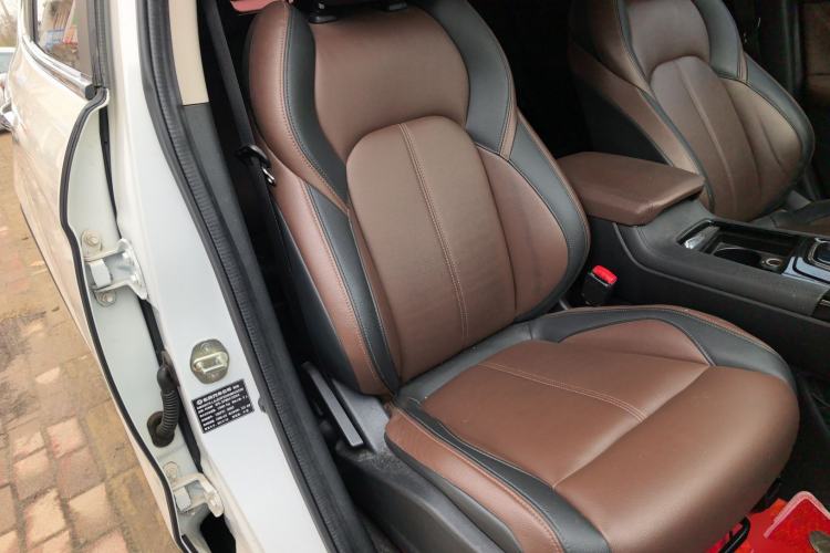 Used Dongfeng Aeolus AX7 2018 Classic 1.6T Automatic Elite Model Right Front Seat