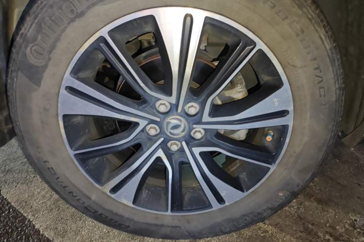 Used Dongfeng Aeolus AX7 2018 Classic 1.6T Automatic Luxury Model Right Front Wheel Hub
