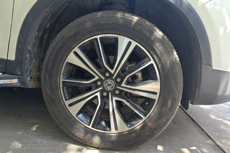 Used Dongfeng Aeolus AX7 2018 Classic 1.6T Automatic Luxury Model Right Front Wheel Hub