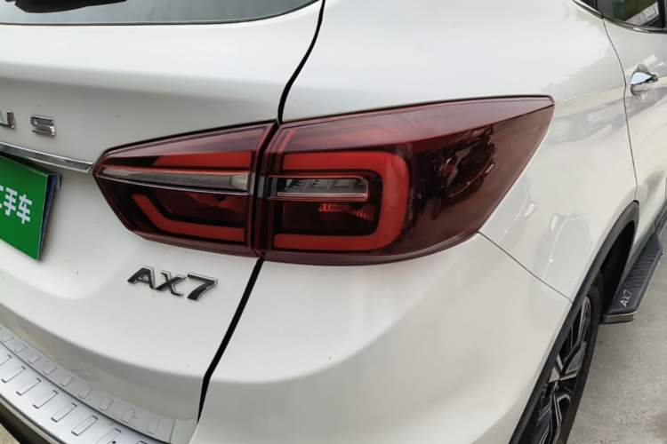 Used Dongfeng Aeolus AX7 2018 Classic 1.6T Automatic Luxury Model Right Rear Taillight