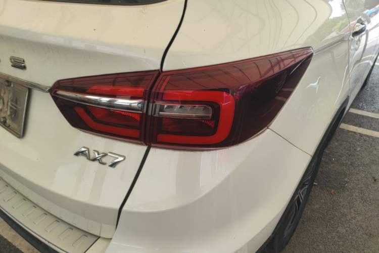 Used Dongfeng Aeolus AX7 2018 Classic 1.6T Automatic Elite Model Right Rear Taillight