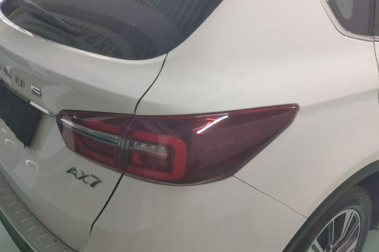 Used Dongfeng Aeolus AX7 2018 1.6T Automatic Luxury Special Edition Right Rear Taillight