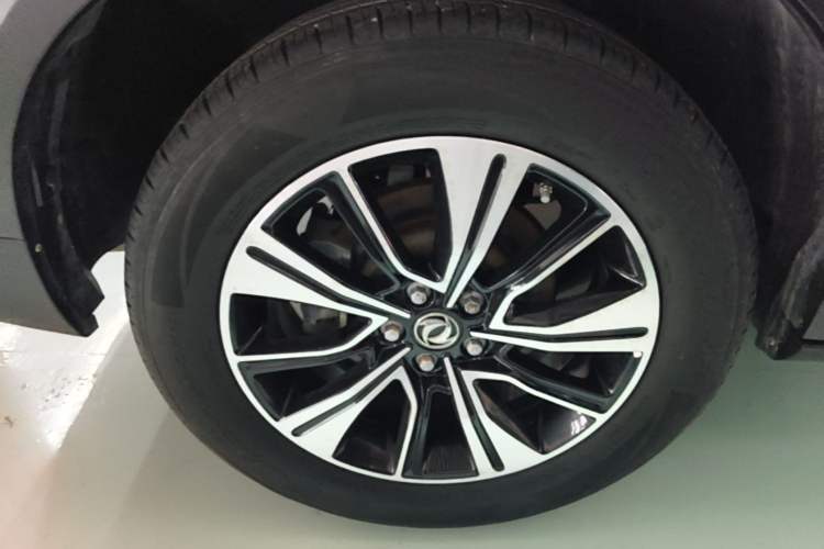 Used Dongfeng Aeolus AX7 2018 Classic 1.6T Automatic Elite Model Right Rear Wheel Hub