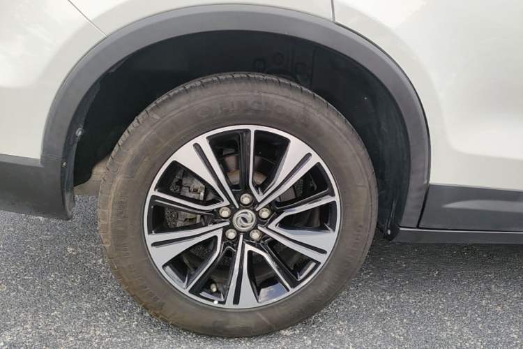 Used Dongfeng Aeolus AX7 2018 Classic 1.6T Automatic Luxury Model Right Rear Wheel Hub