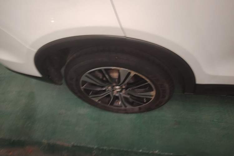 Used Dongfeng Aeolus AX7 2018 Classic 1.6T Automatic Elite Model Right Rear Wheel Hub