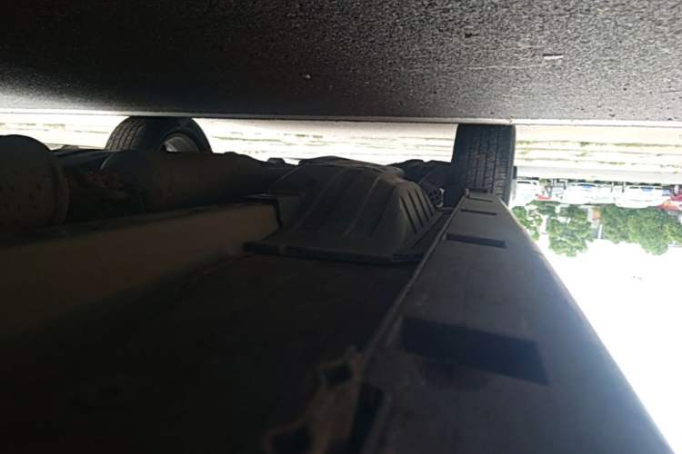 Used Dongfeng Aeolus AX7 2018 Classic 1.6T Automatic Elite Model Right Side Sill