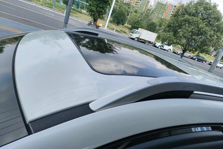 Used Dongfeng Aeolus AX7 2018 Classic 1.6T Automatic Luxury Model Roof