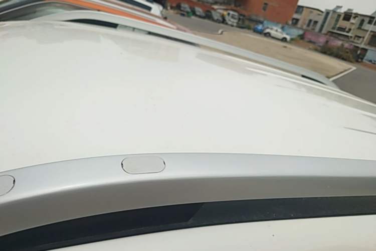Used Dongfeng Aeolus AX7 2018 Classic 1.6T Automatic Elite Model Roof