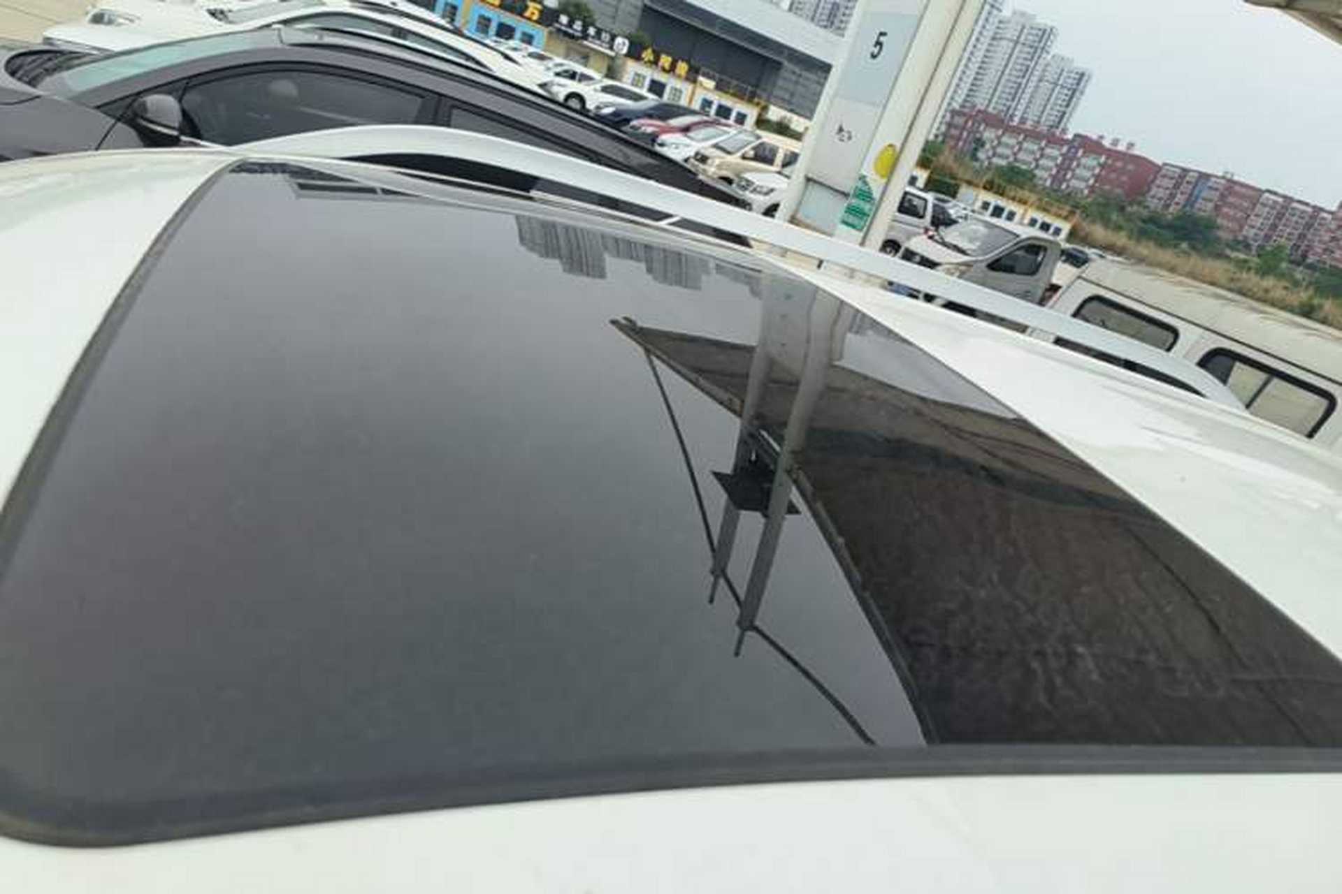 Used Dongfeng Aeolus AX7 2018 Classic 1.6T Automatic Luxury Model Roof