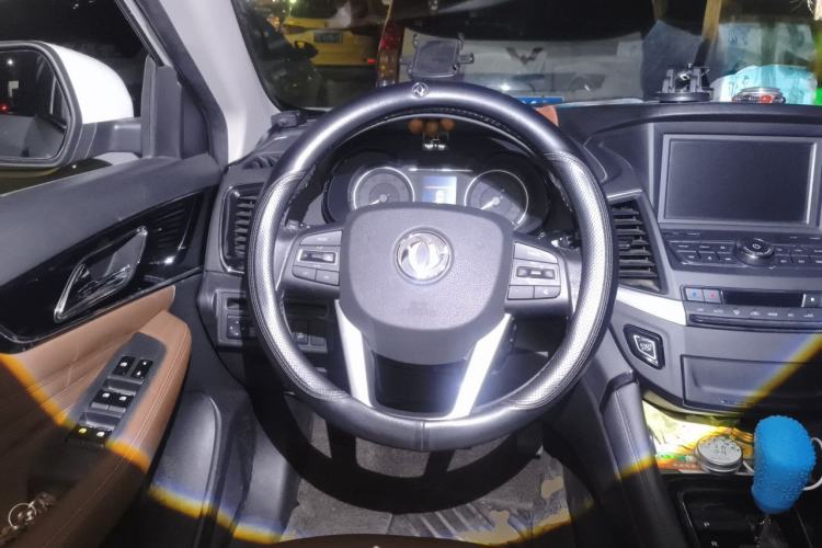 Used Dongfeng Aeolus AX7 2018 Classic 1.6T Automatic Luxury Model Steering Wheel