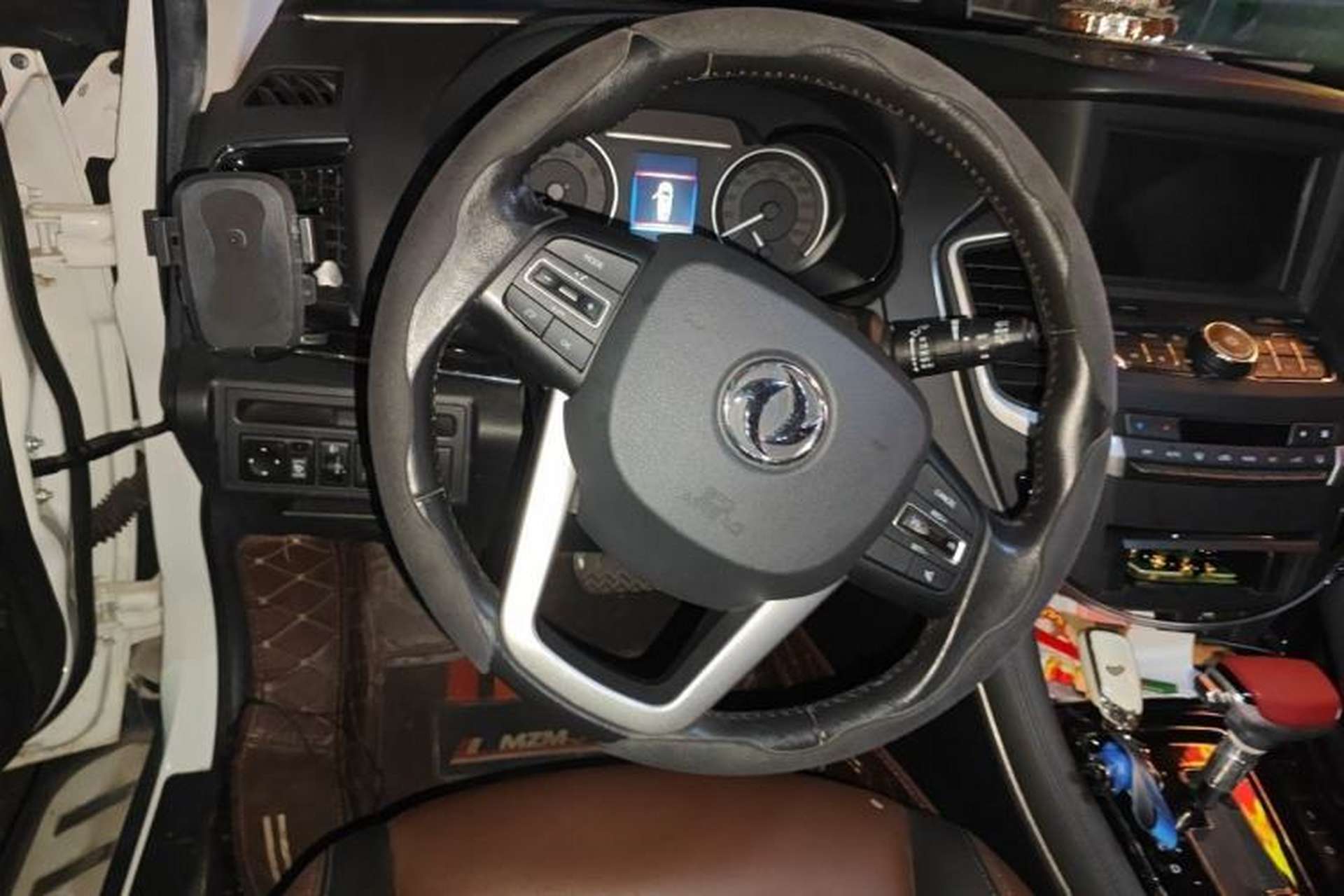 Used Dongfeng Aeolus AX7 2018 Classic 1.6T Automatic Luxury Model Steering Wheel