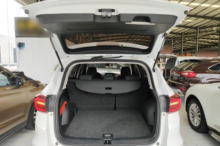 Used Dongfeng Aeolus AX7 2018 Classic 1.6T Automatic Luxury Model Trunk