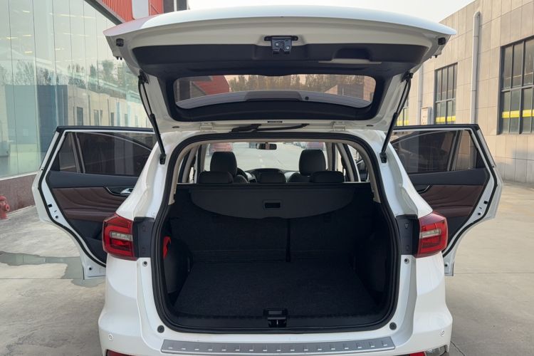 Used Dongfeng Aeolus AX7 2018 Classic 1.6T Automatic Luxury Model Trunk