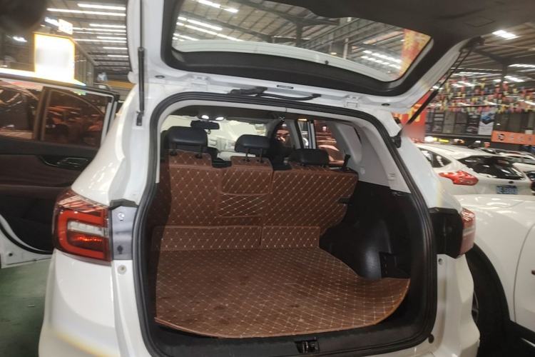 Used Dongfeng Aeolus AX7 2018 Classic 1.6T Automatic Elite Model Trunk