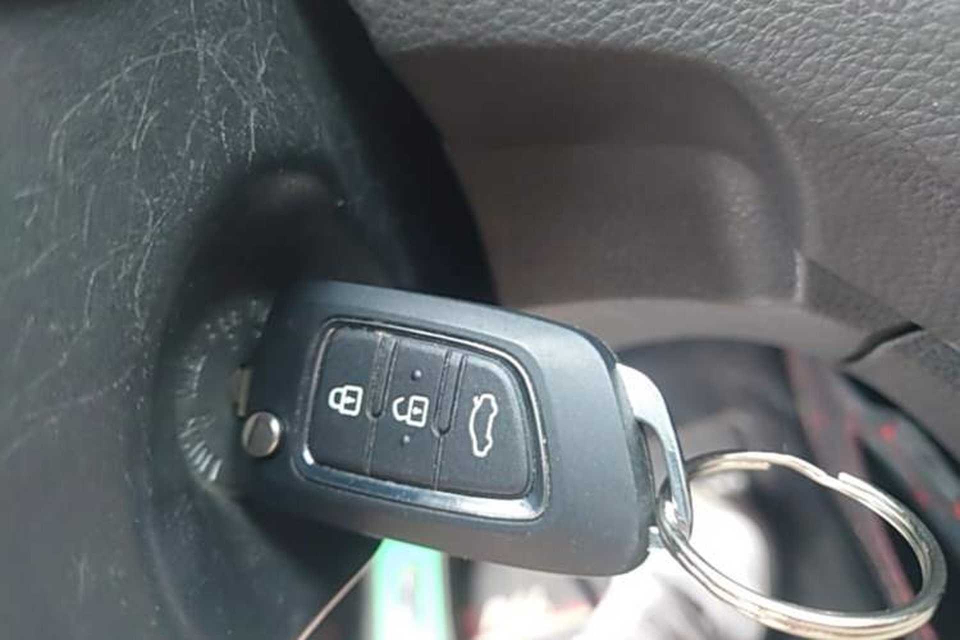 Used Dongfeng Aeolus AX7 2018 Classic 1.6T Automatic Elite Model Vehicle Key