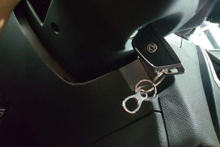 Used Dongfeng Aeolus AX7 2018 Classic 1.6T Automatic Elite Model Vehicle Key